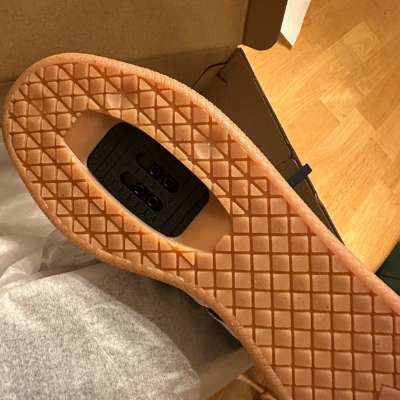 adidas Unisex VELOSAMBA LEA Sneaker, Ink/White/Dark Blue, 12 and 12.5 US Men - Picture 3 of 4